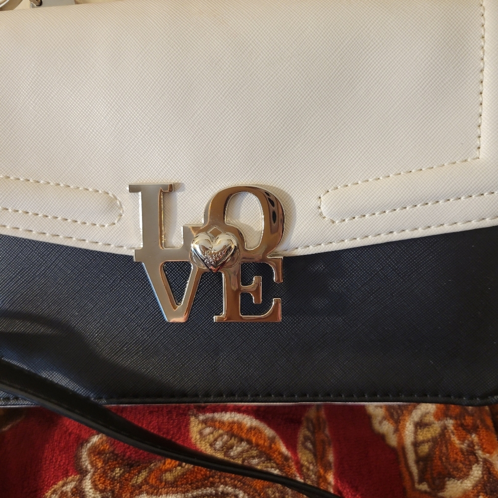 Betsey Johnson Chic White and Black Handbag with Love Accent - Picture 2 of 10